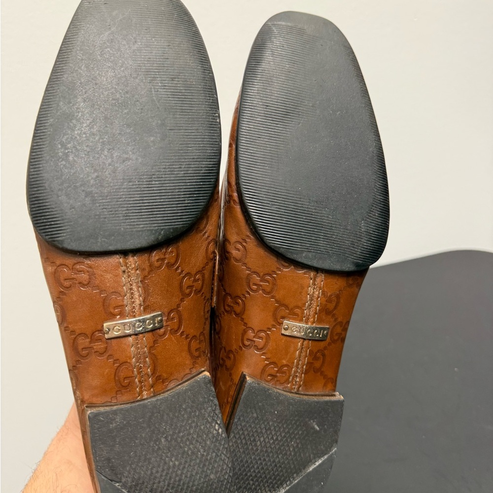 Gucci Tan Leather Loafers with Gold Accent - Picture 3 of 5